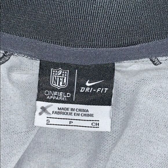 Seattle Seahawks NFL sweatshirt size small - Picture 8 of 8